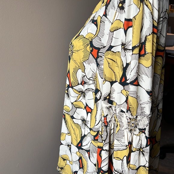 Cabi Sequel Blouse (style 3954) - Picture 8 of 14